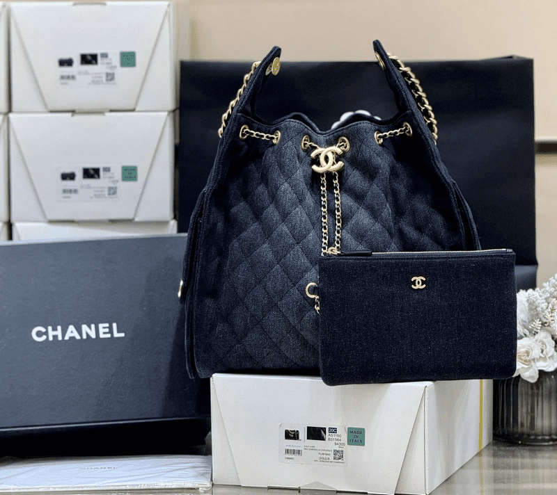 Ch**el 25 Medium Handbag