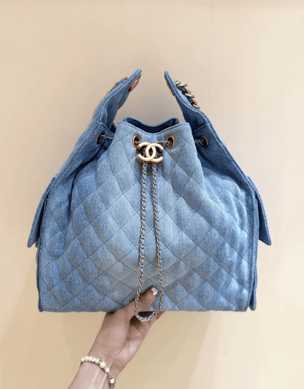 Ch**el 25 MEDIUM HANDBAG