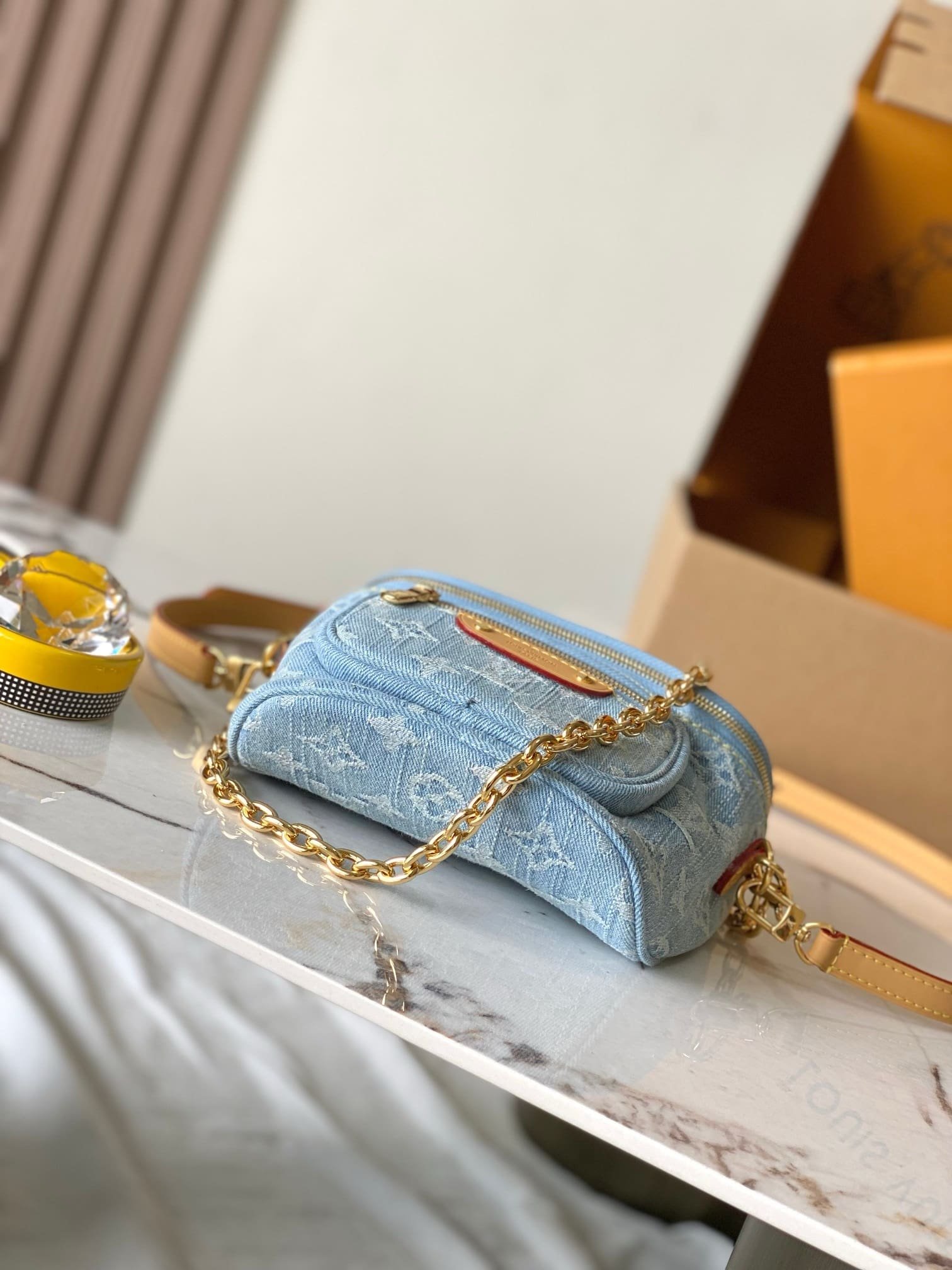 L0vis Vvtt0n M83353 Mini Bumbag
